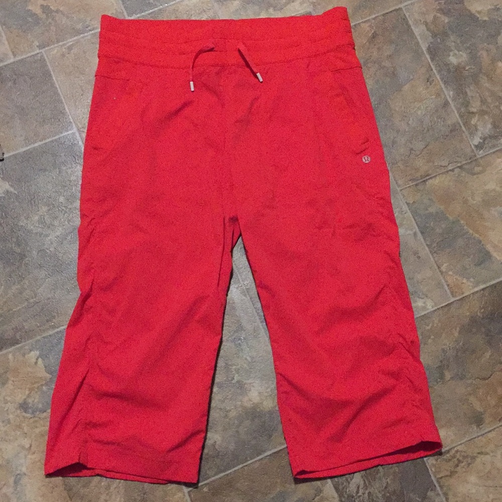 Lululemon studio crops